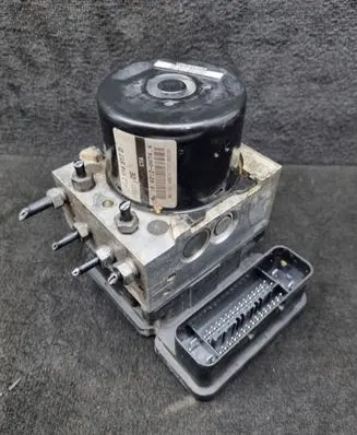 Audi Q7 4L ABS Pump 4L0614517D