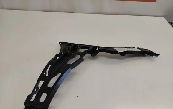 Mercedes-Benz C W206 Front bumper mounting bracket A2068850701 2M35T21