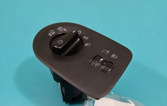 Seat Ibiza IV (6J,6P) Light switch 6J1941531A IMPRK1430520