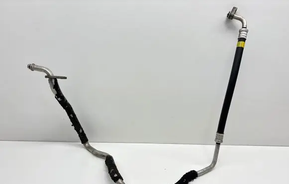 Toyota Prius+ (ZVW40) Air conditioning (A/C) pipe/hose 
