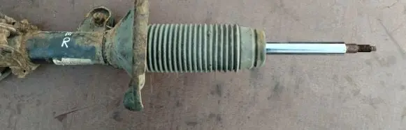 KIA Carnival Front shock absorber/damper 546614D200