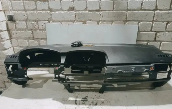BMW 7 E65 E66 Dashboard 7018226 05B060RB0680Y