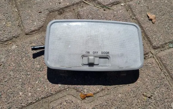 Toyota Prius (XW20) Headlining lighting console trim