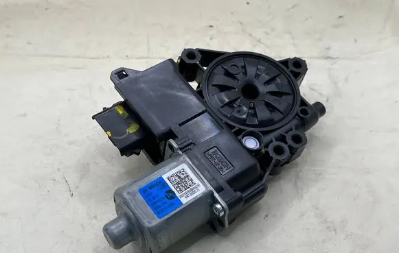 KIA Picanto Rear glass lock/latch C527 83450J7020