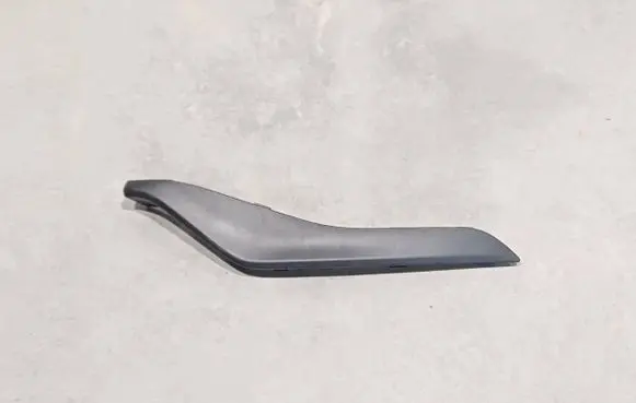 Volvo XC60 Front bumper splitter molding 31352458