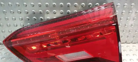 Volkswagen T-Roc Tailgate rear/tail lights 2GA945094