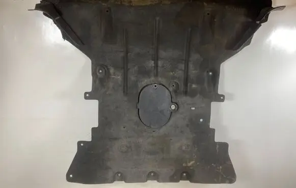 Jeep Grand Cherokee WL Engine splash shield/under tray P68377818AF 58252 SN202110