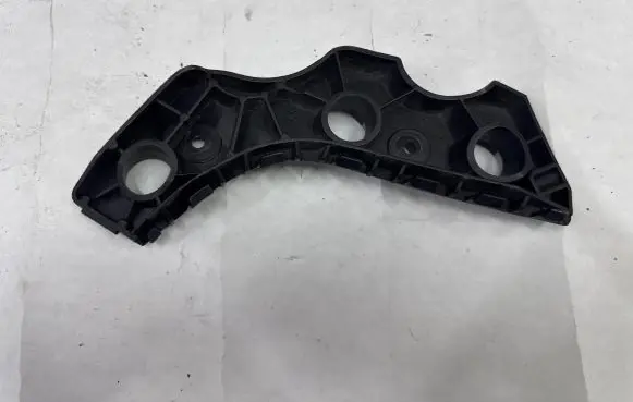 Volkswagen PASSAT CC Front bumper mounting bracket 3C8807184A