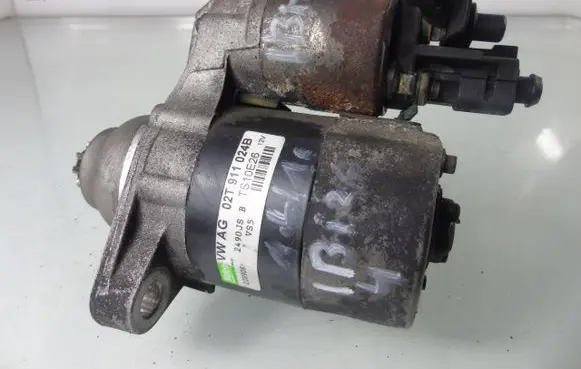 Seat Ibiza IV (6J,6P) Starter motor 02T911024B