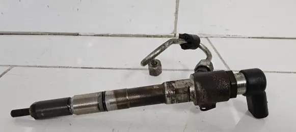 Skoda Octavia Mk2 (1Z) Fuel injector 03L130277B 03L130277S