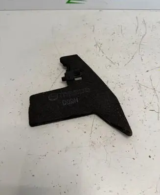 Engine bonnet/hood sound/heat insulation