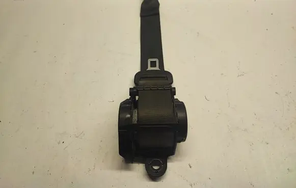 Volkswagen Jetta VII Rear seatbelt 17A857805A