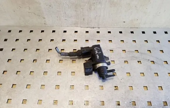 Audi A4 S4 B6 8E 8H Vacuum valve 8E0906628 72290309