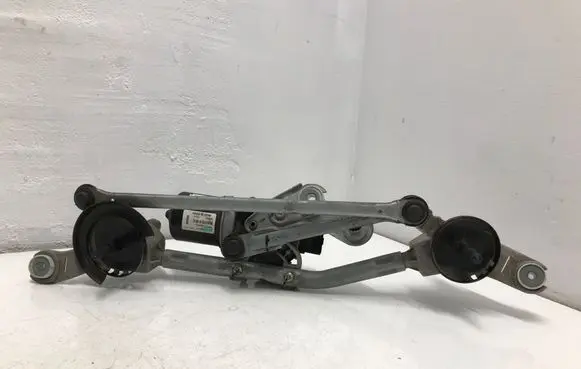 Nissan Juke I F15 Front wiper linkage and motor 288001KA0C W000011639