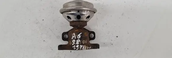 Audi A6 S6 C5 4B EGR valve 028131501E