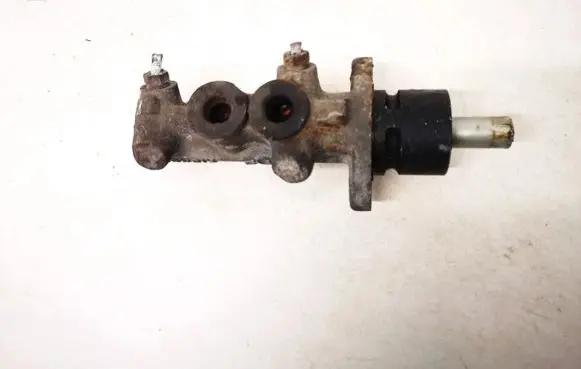 Renault Twingo I Master brake cylinder 21026299g
