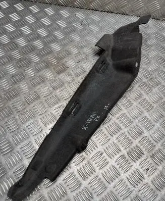 Nissan X-Trail T32 Fender end trim 