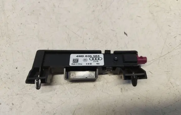 Audi A8 S8 D5 Aerial antenna amplifier 4M0035504