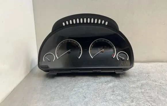 BMW 5 F10 F11 Speedometer (instrument cluster) 9291394 17388410 0263703067