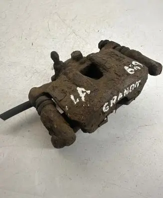 Mitsubishi Grandis Rear brake caliper