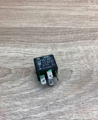 Audi 100 200 5000 C3 Other relay 443951307 895253