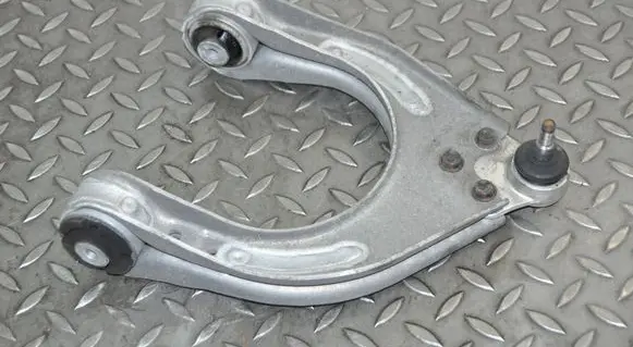 Mercedes-Benz E W211 Front upper control arm/wishbone 