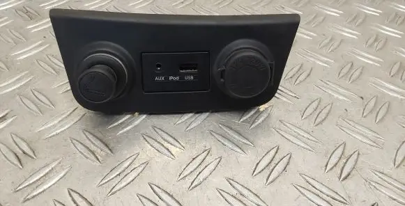 Hyundai i30 Cigarette lighter 846212R000 961202R000