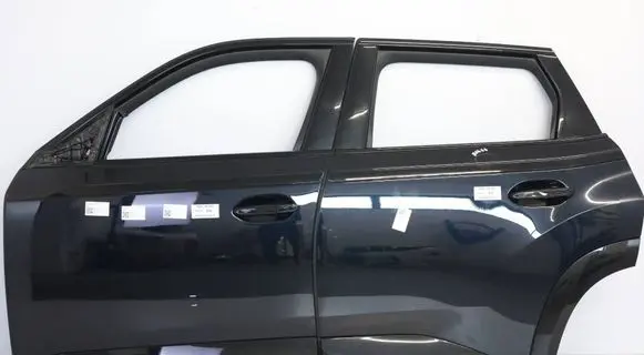 BMW XM Front door 5678483833