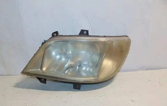 Mercedes-Benz Sprinter W901 W902 W903 W904 Headlight/headlamp A9018202461
