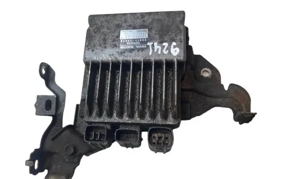 Toyota Corolla Verso E121 Fuel injection control unit/module 8987120070 1310001371