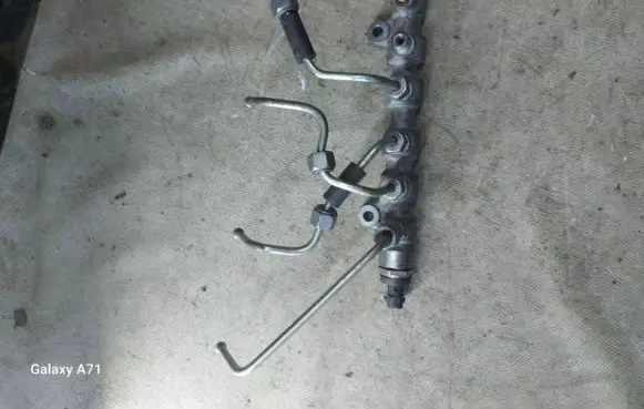Renault Espace - Grand espace IV Fuel main line pipe 8200613066A 0445214142
