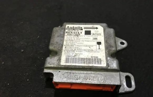 Renault Scenic I Airbag control unit/module 8200117652B 600639500