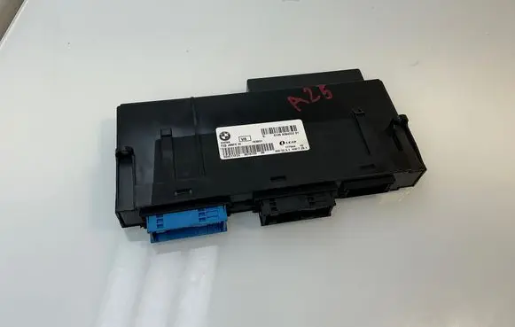 BMW X3 F25 Comfort/convenience module 9384222 504E11F24 8015720