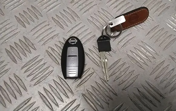 Nissan Note (E12) Ignition key/card TWB1G662