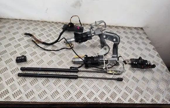 Audi Q7 4M Tailgate hydraulic set 4M0959107B 4M0827851A 4G0959831D