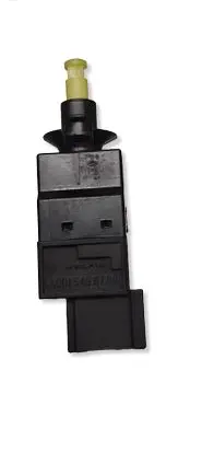 Mercedes-Benz B W245 Brake pedal sensor switch A0015458709