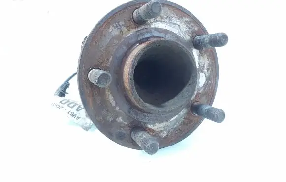 Ford Focus Rear wheel hub AV6T2C055