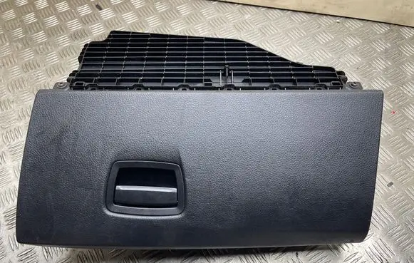 BMW 5 F10 F11 Glove box set 9205981 6276954 C733897