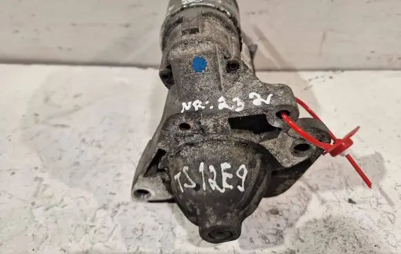 Renault Kangoo II Starter motor 8200836473A