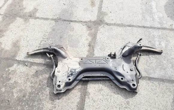 Peugeot 5008 Front subframe