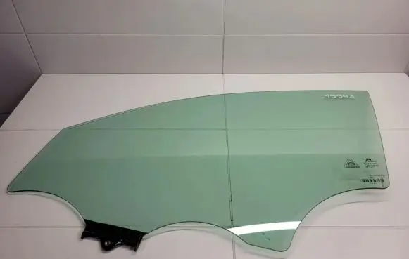 Hyundai Tucson TL Rear door window glass 43R00049