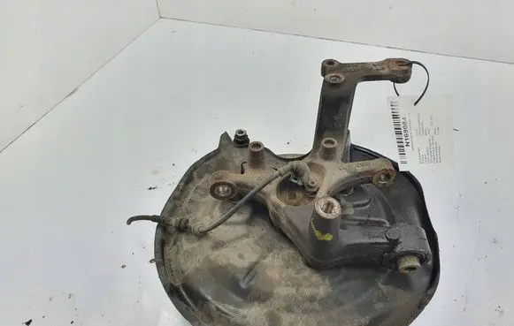 Volkswagen Touran I Rear wheel hub spindle/knuckle 