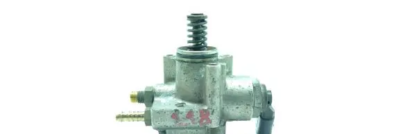 Volkswagen PASSAT B6 Fuel injection high pressure pump 03C127025R