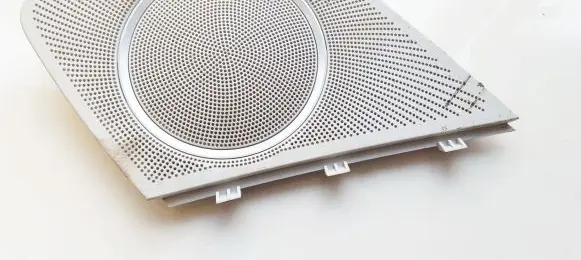 Side speaker trim/cover