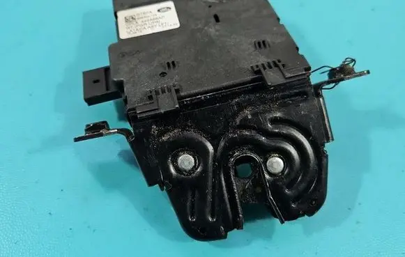 Jaguar XE Tailgate/trunk/boot lock/catch/latch 442A66AD IMPRK1545245