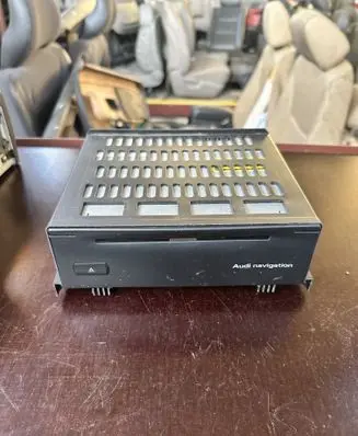 Audi A6 S6 C5 4B Navigation unit CD/DVD player 8618842290