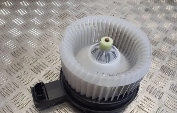 Honda CR-V Heater fan/blower AV5990 DENS05990R