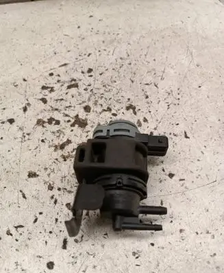 Renault Laguna III Turbo solenoid valve 8200575400