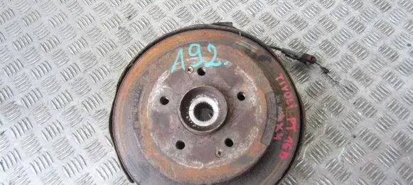 SsangYong Tivoli Rear wheel hub spindle/knuckle 