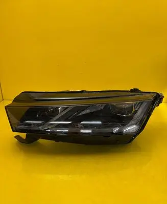 Skoda Octavia Mk4 Headlight/headlamp 5E4941015A